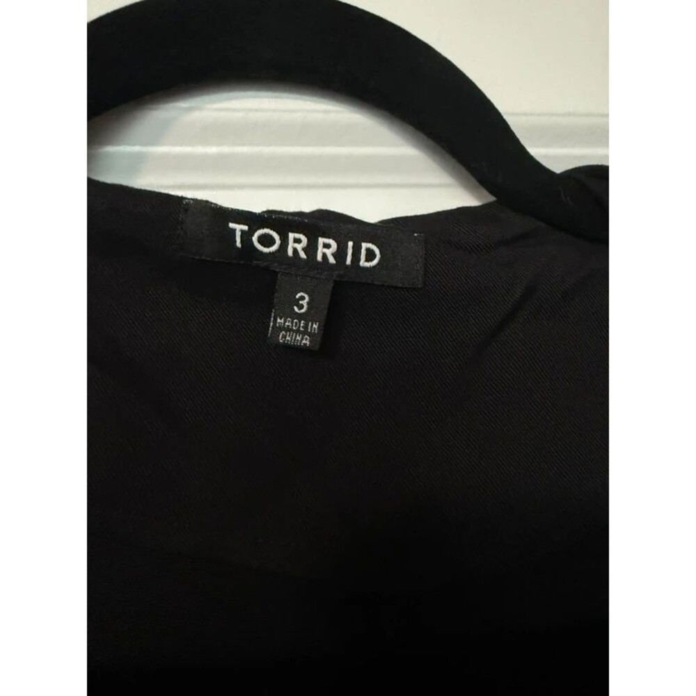 Torrid black hooded lightweight anorak utility adjustable jacket - Picture 4 of 6